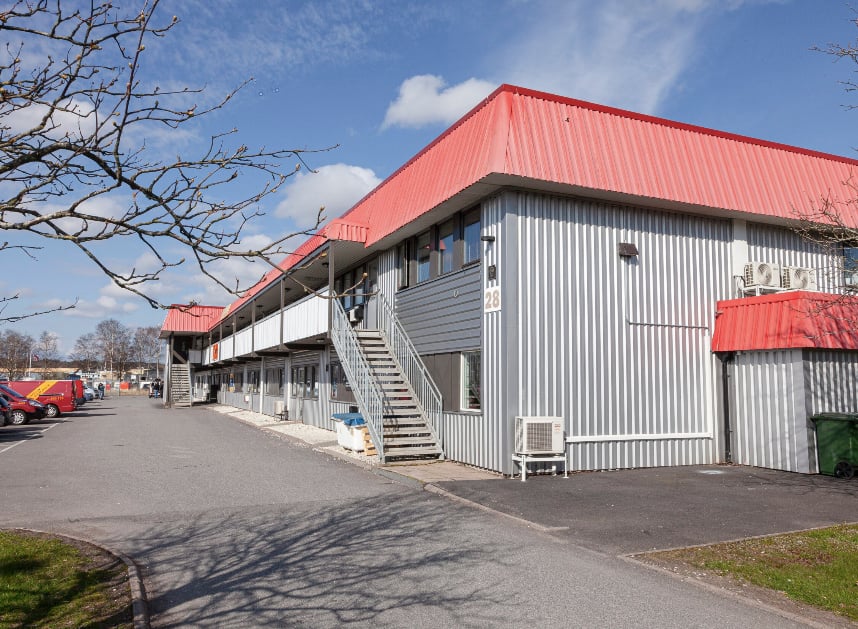 Lager 273 m² på Aröds industriväg 28 i Göteborg bild 1